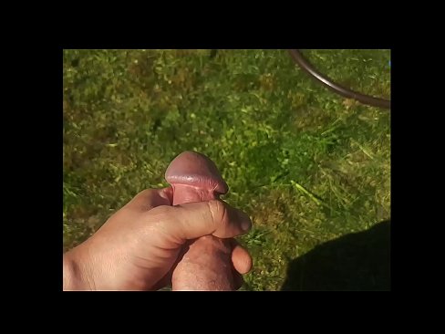 ❤️ Hot hottie dostaje jej różowy cipki fucked i cums z squirt w letnim ogrodzie ️ Sluts at us ❤